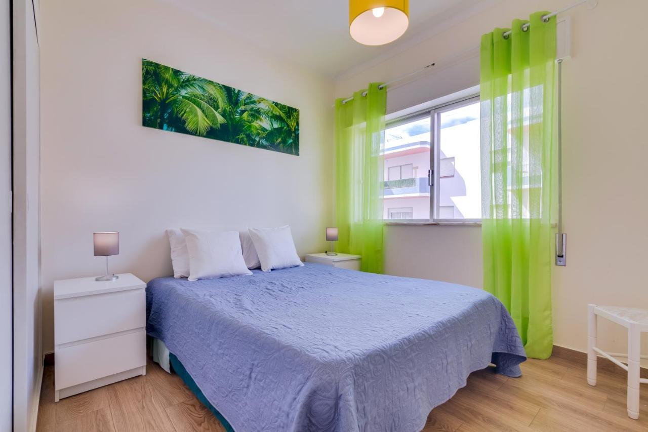Quarteira 2Br - Near The Beach At Homesbyfc Ngoại thất bức ảnh