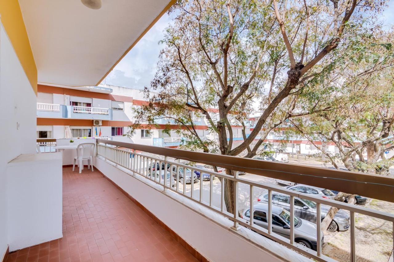 Quarteira 2Br - Near The Beach At Homesbyfc Ngoại thất bức ảnh